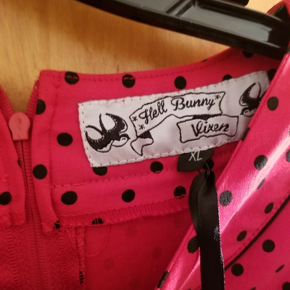 Hell Bunny Red and Black Polka Dot Cap Sleeve Nore - Picture 4 of 4
